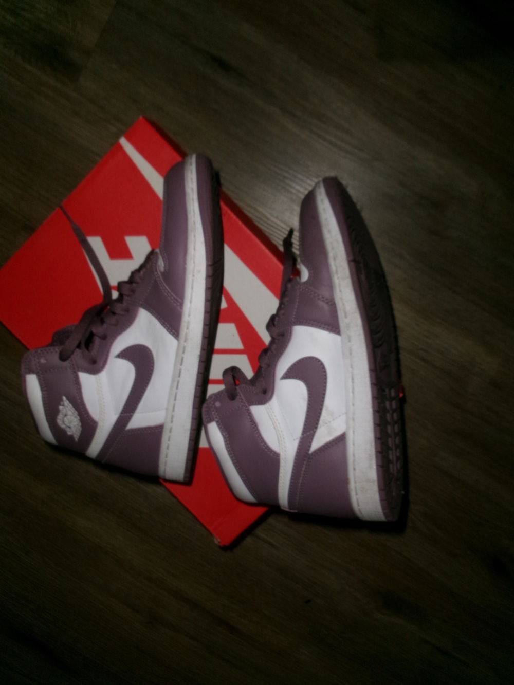 Nike High-Top Sneakers in Mauve and White
